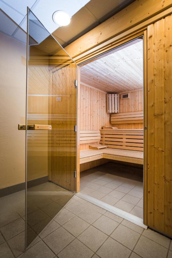 Hotel Les Essarts, Ussim Vacances Valloire Esterno foto